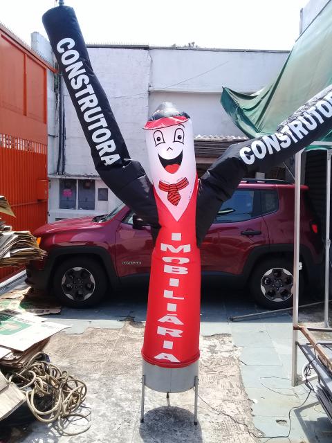 Boneco com boné Inflável - 81