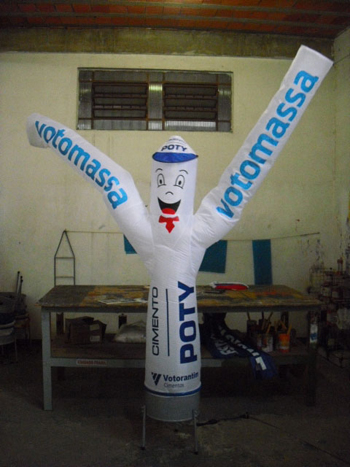 Boneco com boné Inflável - 26